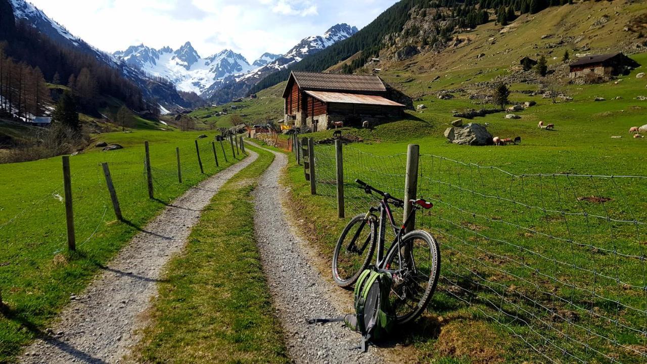 Gaestehaus Alpengluehn Meien Esterno foto