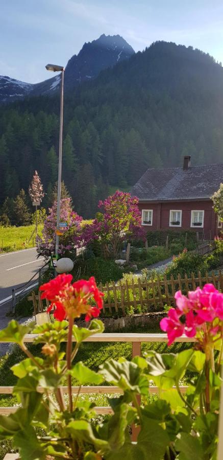 Gaestehaus Alpengluehn Meien Esterno foto